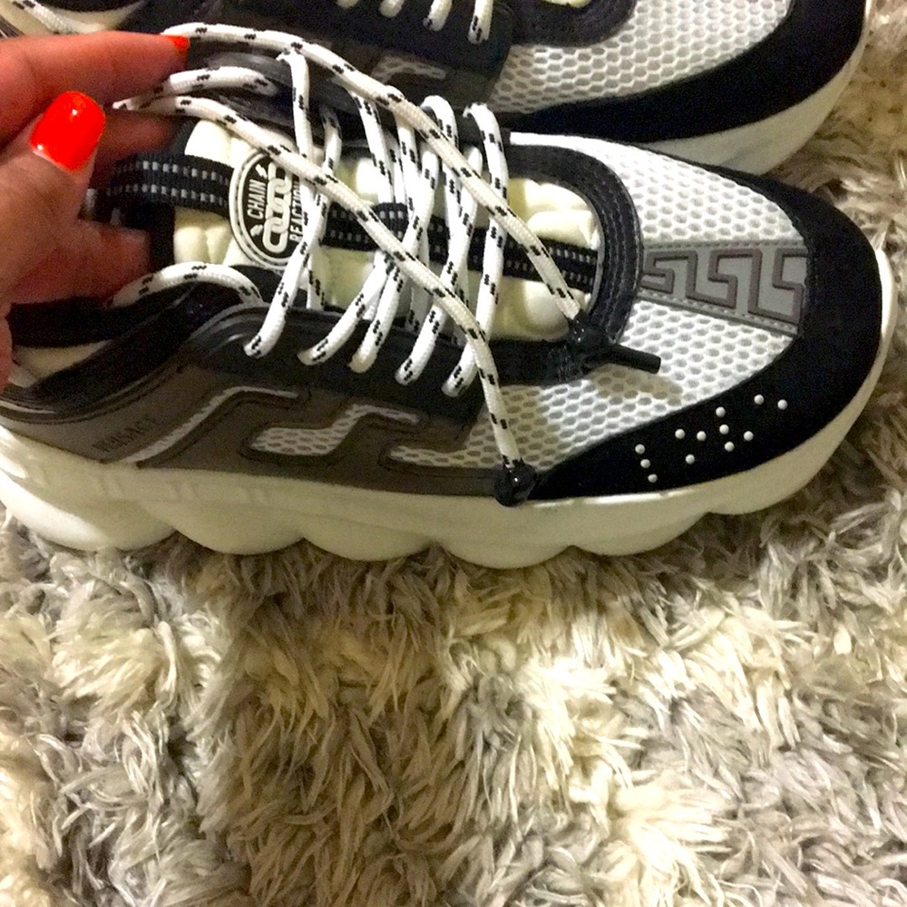 Versace chain reaction